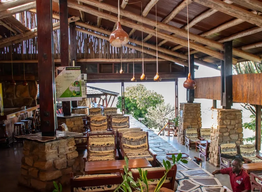 voi-safari-lodge